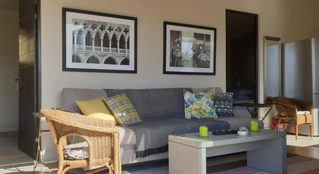 677 on Lake, Book Hotel Hoteller i George med parkering, Parkering