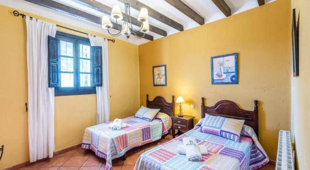 Villa Lagar Martinez Malaga by Ruralidays, Prenota Villa Cottage a Costa del Sol, Cottage