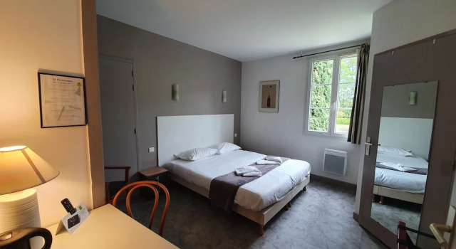 Номер Comfort Hôtel Restaurant La Promenade