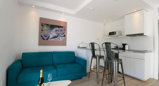 Апартаменты Deluxe Calypso Boutique Apartments