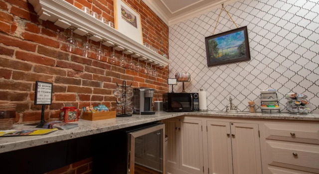 Номер Standard Main Street Inn