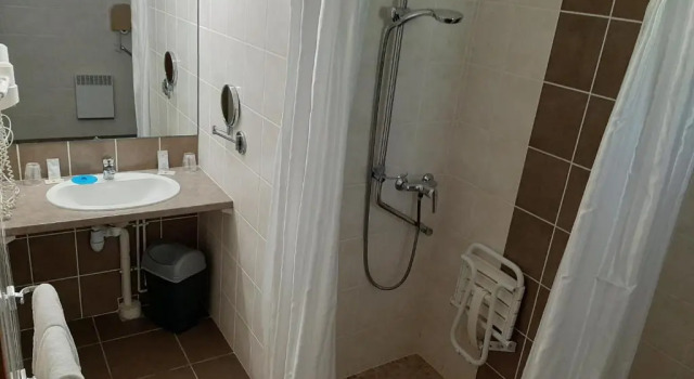 Двухместный номер Standard Sure Hotel by Best Western Saintes