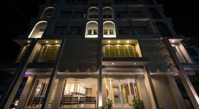Montree Phuket Hotel
