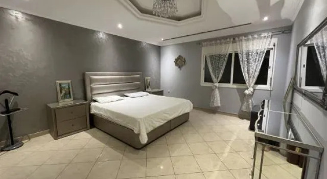 Saudi Chinese home