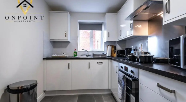 ✰OnPoint - Spacious 2 Bed Apt - FREE Parking✰, Забронировать Отель Отели Англии 3 звезды, 3*