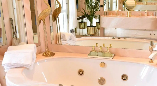 Полулюкс La Via Romana Boutique Guest House