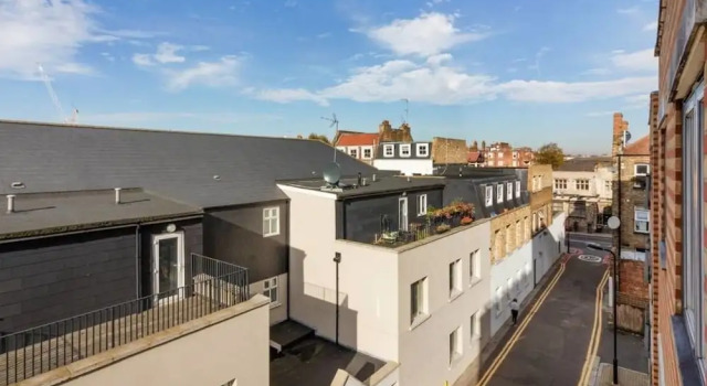 Spacious 2bdr Apt for 4p, Near Trendy Hackney, Забронировать Отель Отели Лондона 3 звезды, рядом с Парк Виктории, 3*