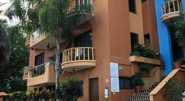 CALLE SATURNO #21 1BR by Casago, Забронировать Отель Отели Наярит с бассейном, Бассейн