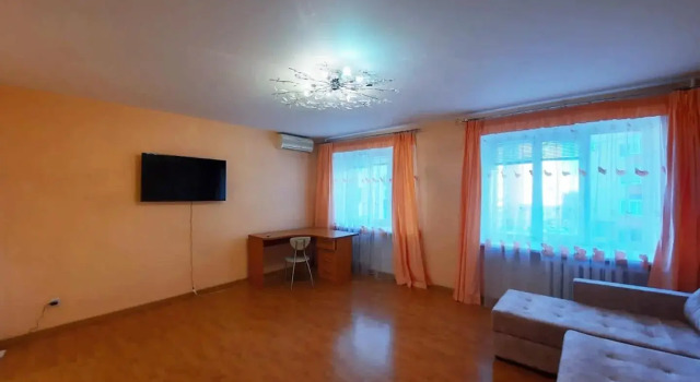 Atmhouse on 125A Melnikaite Street, Prenota Appartamento Hotel a Tyumen Region con parcheggio, Parcheggio