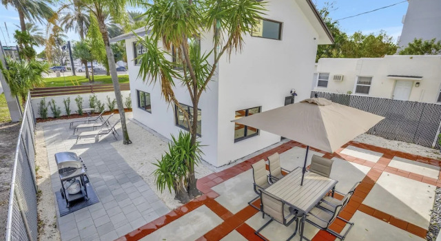 Вилла Lux Villa 3br 2ba Steps to Beach