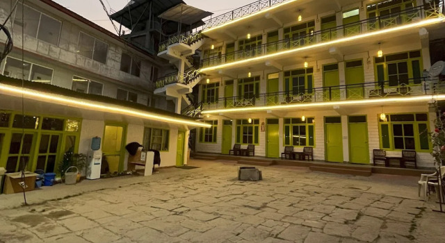 Trippy Turtle Hostel, Забронировать Хостел Недорогие отели Манали, недорого