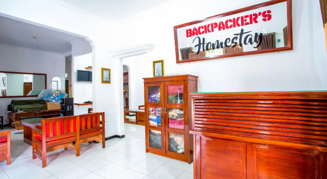 OYO 2718 Backpacker's Homestay Jlegong