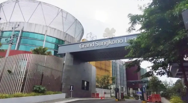 Comfortable Stay And Strategic 1Br At Grand Sungkono Lagoon Apartment