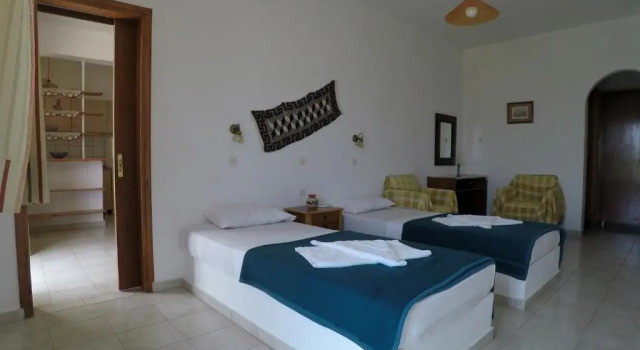 Апартаменты Milos Apartments