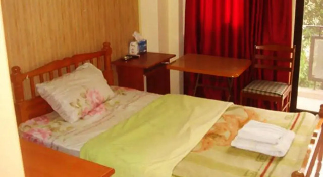 Одноместный номер Standard с балконом и с красивым видом из окна Regis Hotel