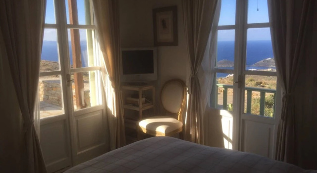 Вилла с 3 комнатами с балконом The Hill Top Cottage House In Kea