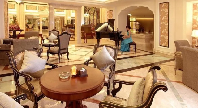 Star Lake Hotel
