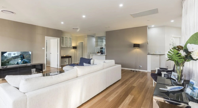 3 Bedroom Waterfront Penthouse on the Hawkesbury, 预订 酒店 Berrilee 新南威尔士