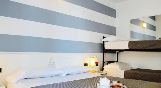 Четырёхместный номер Standard Hotel Du Soleil