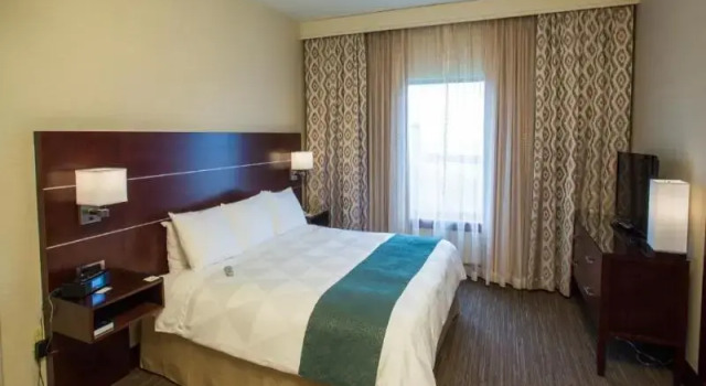 Двухместный номер Standard Wyndham Moline on John Deere Commons