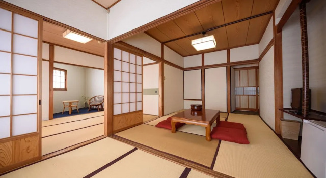 Номер Deluxe Yufuin Ryokan Okaeri