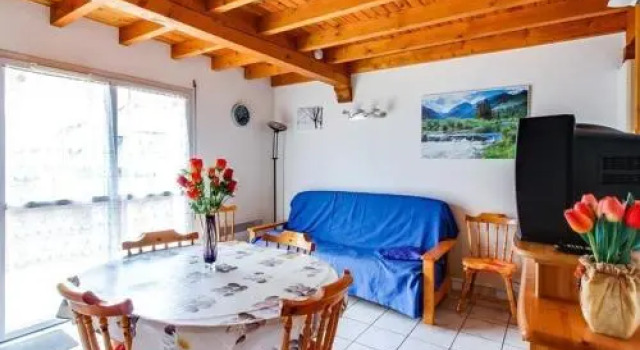 Apartment Hameau Du Chateau 1, Rezerwuj Apartament Hotele w Esquieze-Sere z parkingiem, Parking