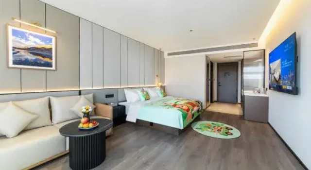 Семейный тент Brilliant Hotel (Urumqi South Station Dehui Wanda Plaza Branch)