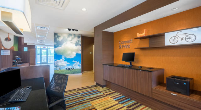 Fairfield Inn & Suites by Marriott Bloomsburg, Buchen Sie Hotel Bloomsburg 