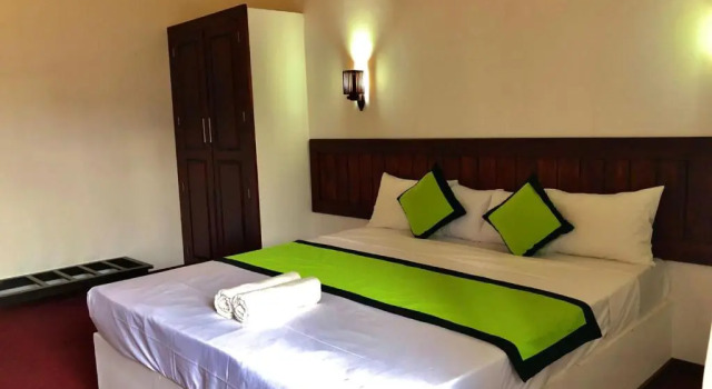Sundowners Guesthouse, Забронировать Отель Недорогие отели Хиккадува, рядом с Пляж Хиккадувы, недорого