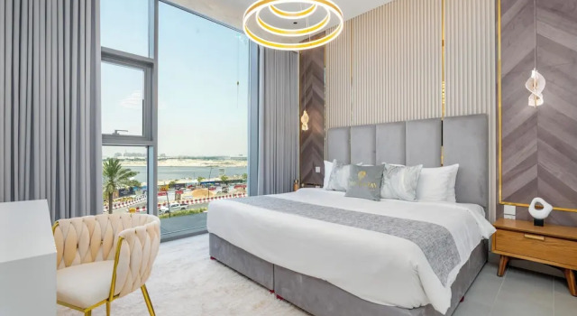 GLOBALSTAY. Creek Rise Tower 1 Elegant Apartment, Забронировать Апартаменты/квартира Отели Дубая с бассейном, Бассейн