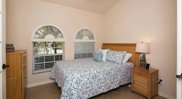 120 Templewood Court, Забронировать Отель Отели в центре Марко-Айленд, в центре