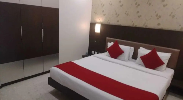 Люкс Business Magnus Star Residency Koregaon Park Annexe Pune