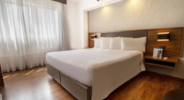 Двухместный номер Deluxe Hotel Deville Curitiba