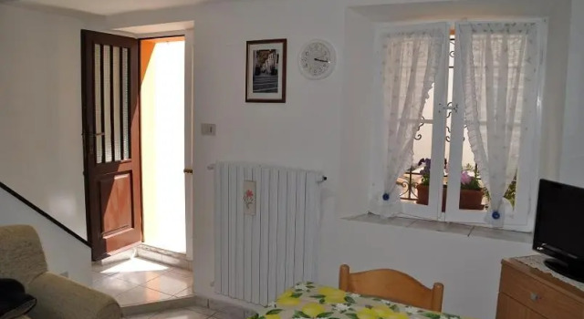 N79 - Numana, bilocale in centro storico, Rezervovat Hotel Numana 