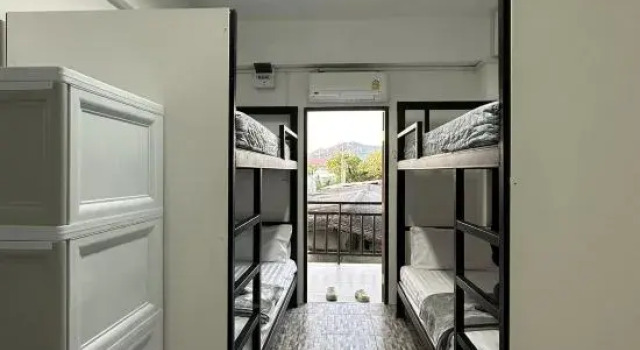 Кровать в общем номере (женский номер) Phuket Hostel at Rawai