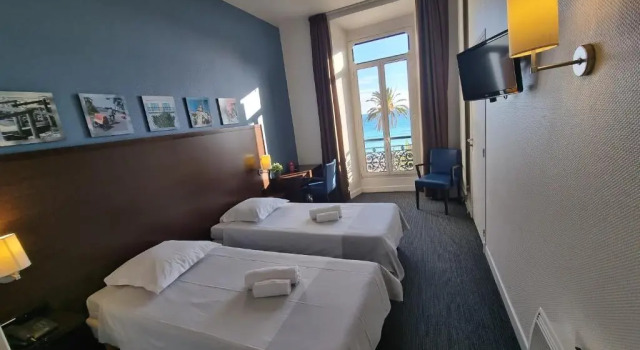 Двухместный номер Standard с видом на море Hôtel Vendôme Menton