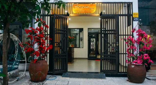 Serene House, Prenota Hotel Da Nang 