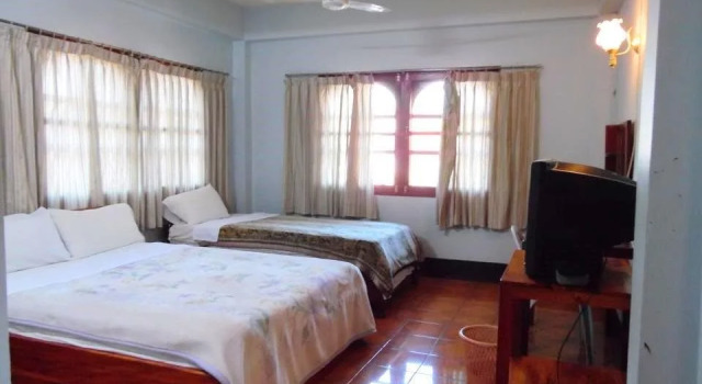 Sabaydee Guesthouse, Prenota Hotel Houayxay Bokeu Province