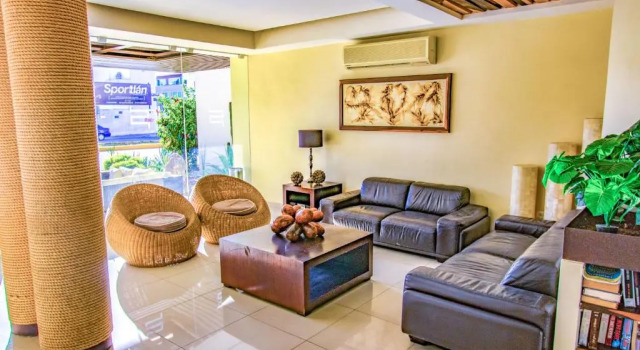 Condo Solana - Modern 2 Bedroom with BBQ and Gym - At Sabbia Condos, Prenota Hotel Hotel a Quintana Roo con piscina, Piscina