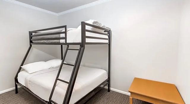 Четырёхместный номер Standard Ramada by Wyndham Duncan Cowichan Valley