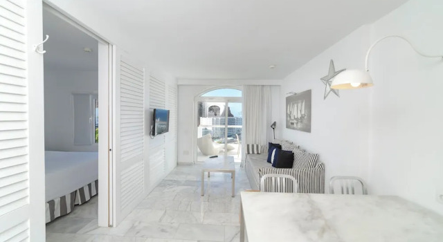 Апартаменты Standard с балконом и с видом на океан Marina Bayview Gran Canaria