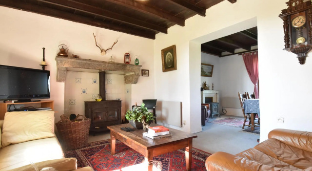 Countryside Holiday Home in Decize near Town Centre, Prenota Hotel Decize Nièvre