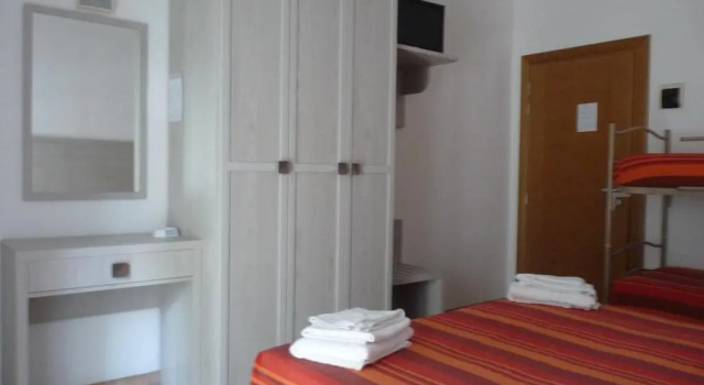 Четырёхместный номер Standard Hotel Luana