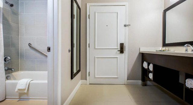 Двухместный номер Standard La Quinta by Wyndham Pomona