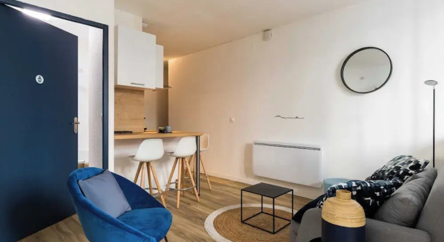 Dify Victoire - Berges du Rhone, Rezerwuj Apartament Hotele w Rhône z parkingiem, Parking