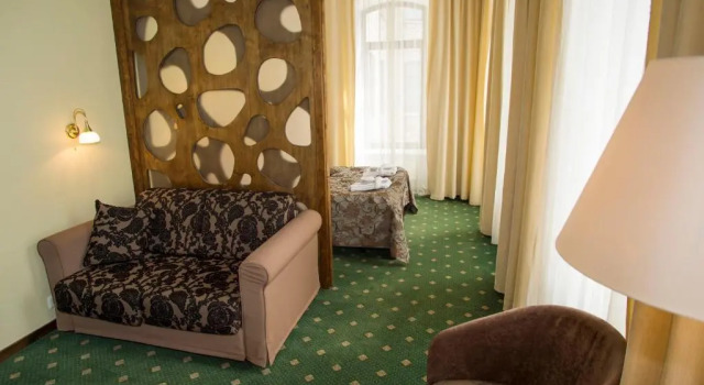 Полулюкс Hotel St. Barbara