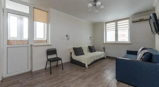 Dvuhkomnatnaja kvartira v rajone m Har'kovskoe Poznjaki, Buchen Sie Ferienwohnung Darnyckyj Kiew