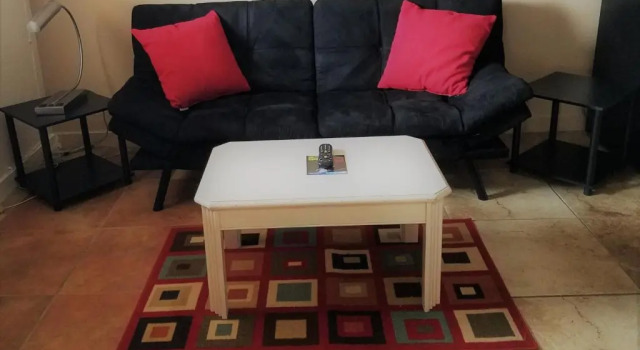 Люкс PineCrest Inn & Suites
