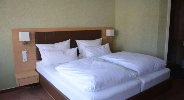 Hotel Ortel, Забронировать Отель Безигхайм 