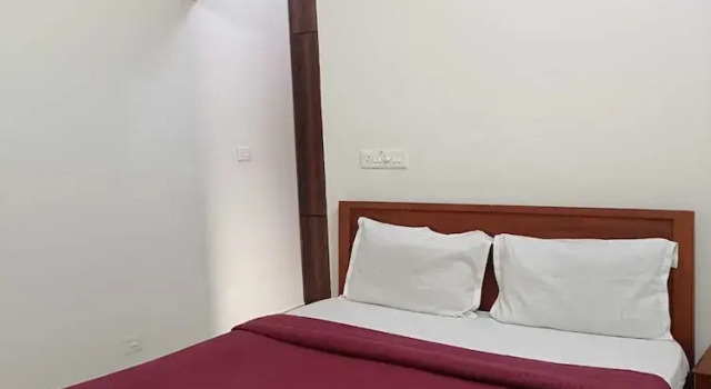 Двухместный номер Deluxe с балконом и с видом на сад Green Villa Garden